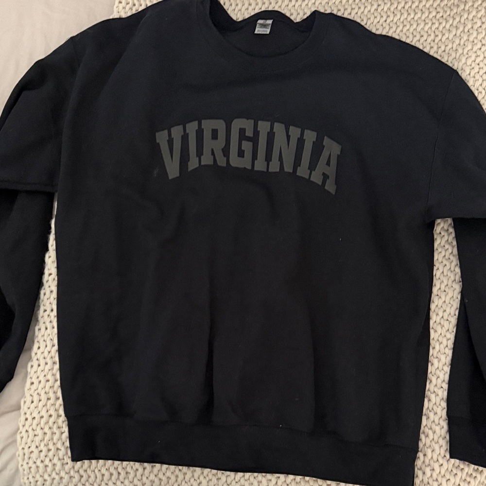 Gildan Black Sweatshirt with Matte Black Virginia Print